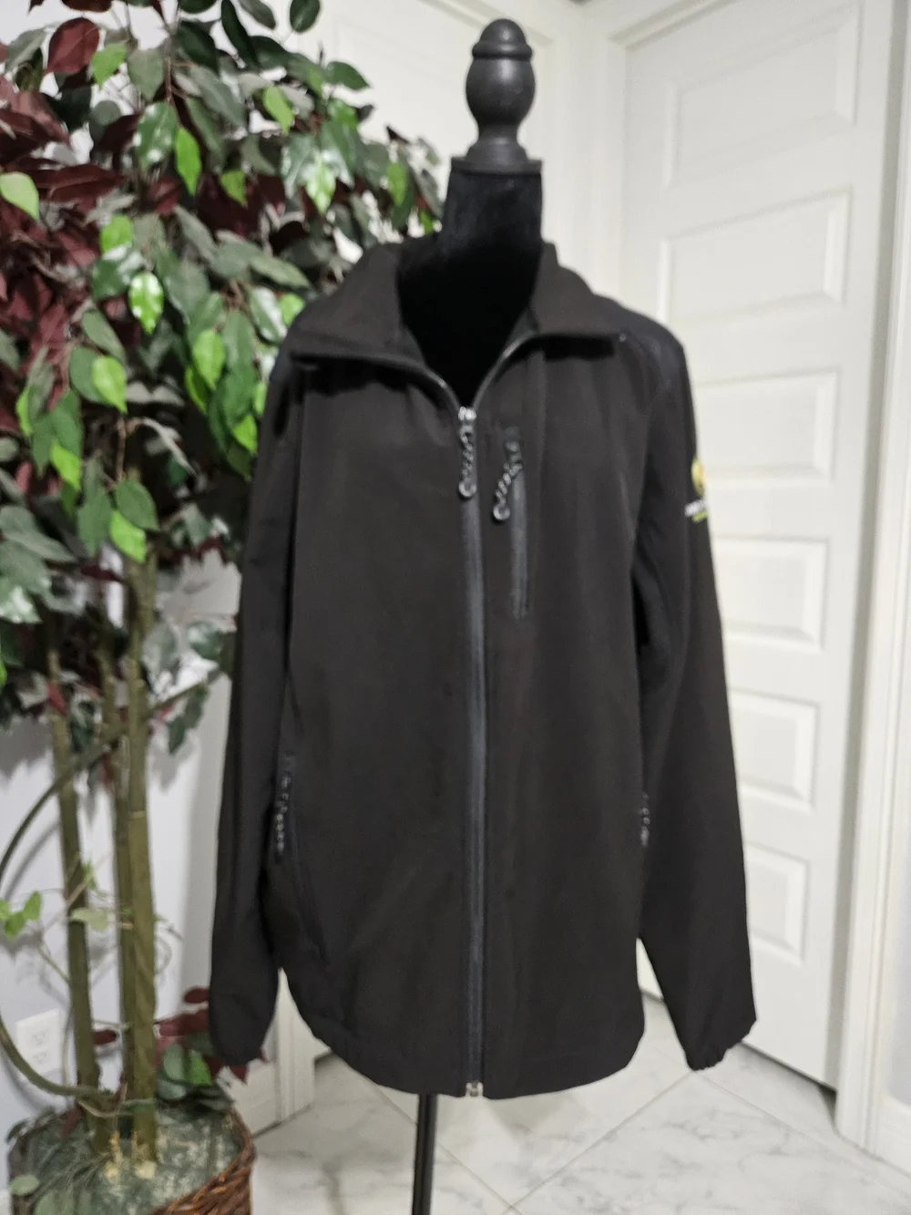 Black Diamond Men's Black Lightweight Softshell Jacket